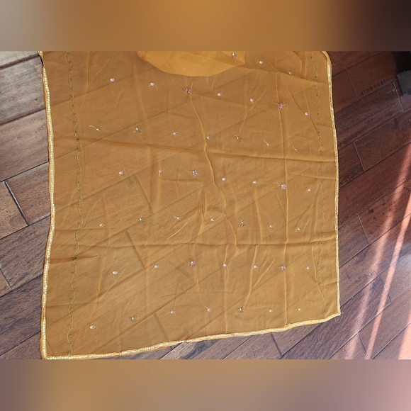 XS mustard gold suit - Picture 4 of 10